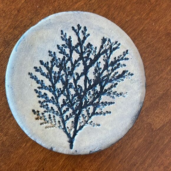 Handmade Porcelain Leaf Imprint Coaster Set - Picture 6 of 11